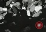 Standbild arbeitslose Männer demonstrieren während der Depression Minneapolis Minnesota USA, 1934, aus Sekunde 48 historischem Filmmaterial Videoclip 65675023138