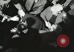 Standbild arbeitslose Männer demonstrieren während der Depression Minneapolis Minnesota USA, 1934, aus Sekunde 49 historischem Filmmaterial Videoclip 65675023138