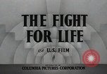 Standbild Dramatisierung über Geburtshilfe in Chicago Hospital United States USA, 1940, aus Sekunde 4 historischem Filmmaterial Videoclip 65675023140