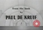 Standbild Dramatisierung über Geburtshilfe in Chicago Hospital United States USA, 1940, aus Sekunde 18 historischem Filmmaterial Videoclip 65675023140