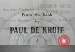 Standbild Dramatisierung über Geburtshilfe in Chicago Hospital United States USA, 1940, aus Sekunde 19 historischem Filmmaterial Videoclip 65675023140