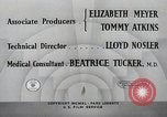 Standbild Dramatisierung über Geburtshilfe in Chicago Hospital United States USA, 1940, aus Sekunde 22 historischem Filmmaterial Videoclip 65675023140