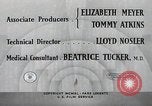 Standbild Dramatisierung über Geburtshilfe in Chicago Hospital United States USA, 1940, aus Sekunde 24 historischem Filmmaterial Videoclip 65675023140