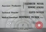 Standbild Dramatisierung über Geburtshilfe in Chicago Hospital United States USA, 1940, aus Sekunde 31 historischem Filmmaterial Videoclip 65675023140