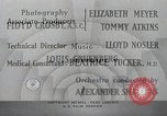 Standbild Dramatisierung über Geburtshilfe in Chicago Hospital United States USA, 1940, aus Sekunde 34 historischem Filmmaterial Videoclip 65675023140