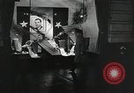 Standbild Dramatisierung über Ärzte Reaktion auf den Tod von Patienten in childbi United States USA, 1940, aus Sekunde 13 historischem Filmmaterial Videoclip 65675023141