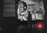 Standbild Dramatisierung über Ärzte Reaktion auf den Tod von Patienten in childbi United States USA, 1940, aus Sekunde 29 historischem Filmmaterial Videoclip 65675023141