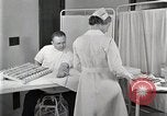 Standbild Protein Allergie test Detroit Michigan Henry Ford Hospital USA, 1936, aus Sekunde 3 historischem Filmmaterial Videoclip 65675023149