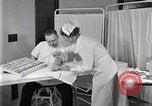 Standbild Protein Allergie test Detroit Michigan Henry Ford Hospital USA, 1936, aus Sekunde 6 historischem Filmmaterial Videoclip 65675023149