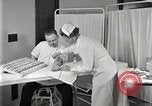 Standbild Protein Allergie test Detroit Michigan Henry Ford Hospital USA, 1936, aus Sekunde 7 historischem Filmmaterial Videoclip 65675023149
