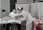 Standbild Protein Allergie test Detroit Michigan Henry Ford Hospital USA, 1936, aus Sekunde 11 historischem Filmmaterial Videoclip 65675023149