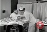 Standbild Protein Allergie test Detroit Michigan Henry Ford Hospital USA, 1936, aus Sekunde 22 historischem Filmmaterial Videoclip 65675023149