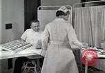 Standbild Protein Allergie test Detroit Michigan Henry Ford Hospital USA, 1936, aus Sekunde 28 historischem Filmmaterial Videoclip 65675023149