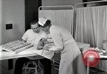 Standbild Protein Allergie test Detroit Michigan Henry Ford Hospital USA, 1936, aus Sekunde 37 historischem Filmmaterial Videoclip 65675023149