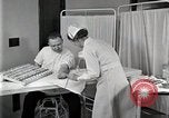 Standbild Protein Allergie test Detroit Michigan Henry Ford Hospital USA, 1936, aus Sekunde 38 historischem Filmmaterial Videoclip 65675023149