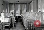 Image Division de la Pédiatrie Detroit Michigan USA, 1936, de la seconde 16 séquences d'archives historiques vidéo 65675023150