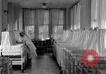 Image Division de la Pédiatrie Detroit Michigan USA, 1936, de la seconde 20 séquences d'archives historiques vidéo 65675023150