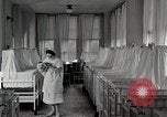 Image Division de la Pédiatrie Detroit Michigan USA, 1936, de la seconde 36 séquences d'archives historiques vidéo 65675023150