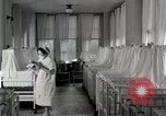 Image Division de la Pédiatrie Detroit Michigan USA, 1936, de la seconde 37 séquences d'archives historiques vidéo 65675023150