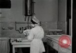 Image Division de la Pédiatrie Detroit Michigan USA, 1936, de la seconde 42 séquences d'archives historiques vidéo 65675023150