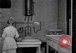 Image Division de la Pédiatrie Detroit Michigan USA, 1936, de la seconde 43 séquences d'archives historiques vidéo 65675023150