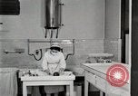 Image Division de la Pédiatrie Detroit Michigan USA, 1936, de la seconde 57 séquences d'archives historiques vidéo 65675023150