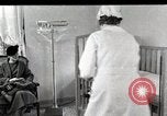 Immagine di Bambino soffre di tubercolosi Detroit Michigan USA, 1936, secondo 1 filmato di repertorio 65675023152