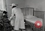 Immagine di Bambino soffre di tubercolosi Detroit Michigan USA, 1936, secondo 27 filmato di repertorio 65675023152