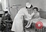 Immagine di Bambino soffre di tubercolosi Detroit Michigan USA, 1936, secondo 59 filmato di repertorio 65675023152