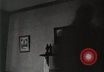 Standbild Geburt quintuplet von Mädchen von Ontario Kanada, 1934, aus Sekunde 52 historischem Filmmaterial Videoclip 65675023155