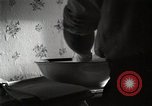 Standbild Geburt Quintuplet von Mädchen von Ontario Kanada, 1934, aus Sekunde 38 historischem Filmmaterial Videoclip 65675023157