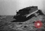 Standbild Gun carrier Tanks United States USA, 1944, aus Sekunde 20 historischem Filmmaterial Videoclip 65675023161