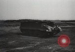 Standbild Gun carrier Tanks United States USA, 1944, aus Sekunde 40 historischem Filmmaterial Videoclip 65675023161