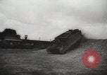 Standbild Gun carrier Tanks United States USA, 1944, aus Sekunde 46 historischem Filmmaterial Videoclip 65675023161