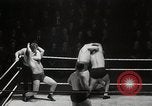 Immagine di Match Wrestling Richmond Virginia USA, 1938, secondo 28 filmato di repertorio 65675023168