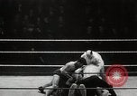Immagine di Match Wrestling Richmond Virginia USA, 1938, secondo 38 filmato di repertorio 65675023168