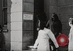 Image Hôtel travailleur en grève Eastbourne Angleterre, 1938, de la seconde 9 séquences d'archives historiques vidéo 65675023173