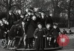 Standbild Spring Time London England Vereinigtes Königreich, 1938, aus Sekunde 45 historischem Filmmaterial Videoclip 65675023175