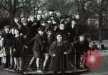 Standbild Spring Time London England Vereinigtes Königreich, 1938, aus Sekunde 46 historischem Filmmaterial Videoclip 65675023175