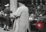 Standbild Spring Time London England Vereinigtes Königreich, 1938, aus Sekunde 50 historischem Filmmaterial Videoclip 65675023175