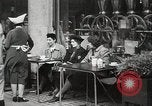 Standbild Spring Time London England Vereinigtes Königreich, 1938, aus Sekunde 51 historischem Filmmaterial Videoclip 65675023175