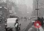 Standbild Schnee in Manhattan New York United States USA, 1938, aus Sekunde 31 historischem Filmmaterial Videoclip 65675023176