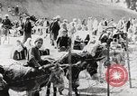 Standbild palästinensisch-arabischen Flüchtlinge Ägypten, 1950, aus Sekunde 29 historischem Filmmaterial Videoclip 65675023180