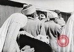 Standbild palästinensisch-arabischen Flüchtlinge Ägypten, 1950, aus Sekunde 59 historischem Filmmaterial Videoclip 65675023180