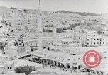 Immagine di Rifugiati che vivono condizioni Amman Giordania, 1950, secondo 4 filmato di repertorio 65675023182