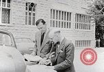 Immagine di Rifugiati che vivono condizioni Amman Giordania, 1950, secondo 15 filmato di repertorio 65675023182