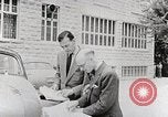 Immagine di Rifugiati che vivono condizioni Amman Giordania, 1950, secondo 16 filmato di repertorio 65675023182