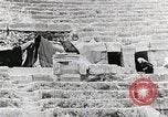 Immagine di Rifugiati che vivono condizioni Amman Giordania, 1950, secondo 44 filmato di repertorio 65675023182