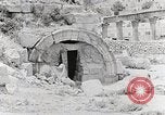 Immagine di Rifugiati che vivono condizioni Amman Giordania, 1950, secondo 46 filmato di repertorio 65675023182