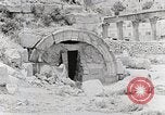Immagine di Rifugiati che vivono condizioni Amman Giordania, 1950, secondo 47 filmato di repertorio 65675023182